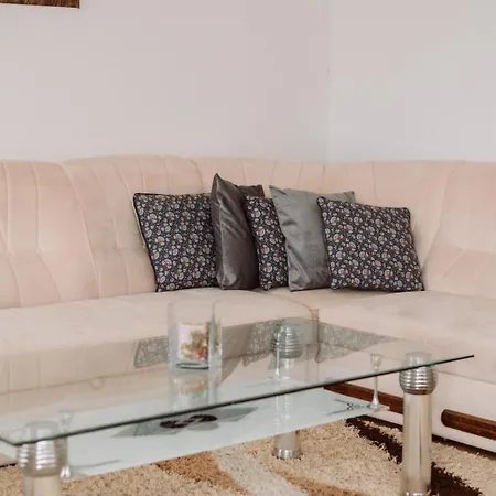 Apartman Eni *